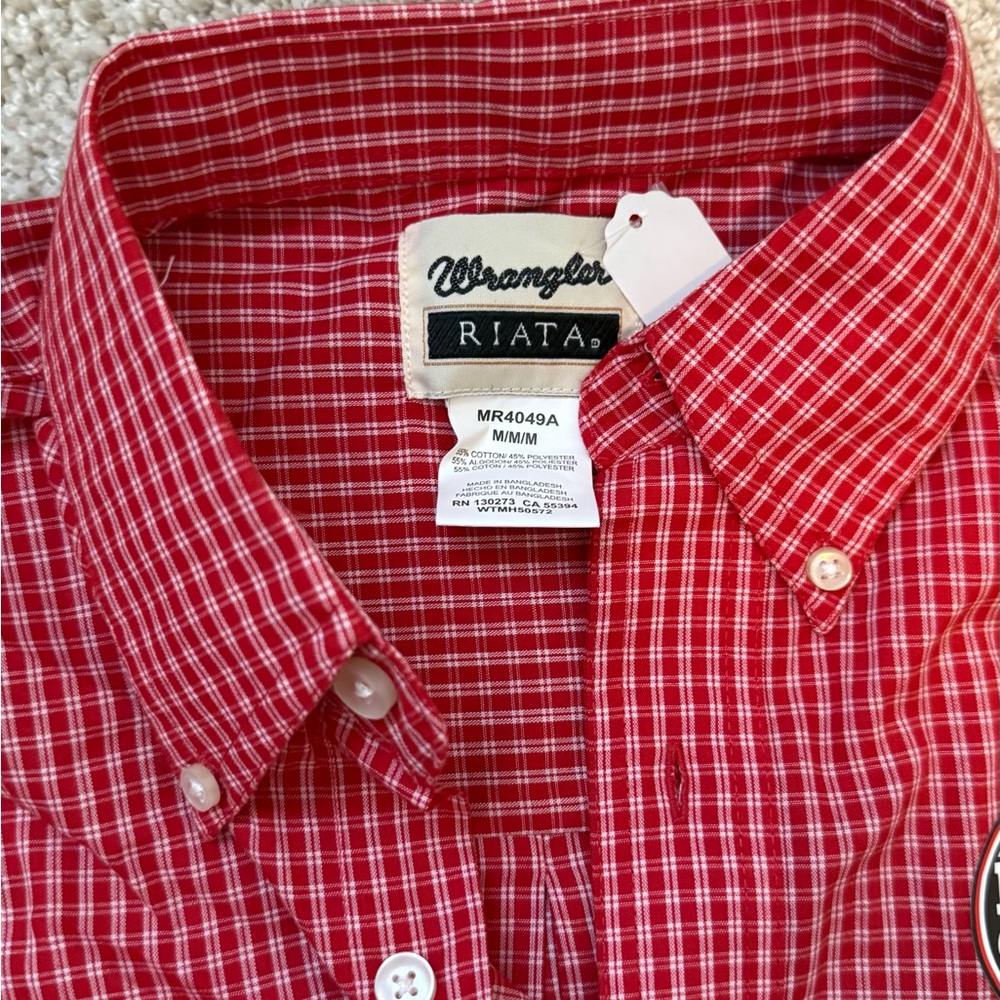 Wrangler Red Gingham Short-Sleeve Button-Down Shirt, M - Picture 3 of 4
